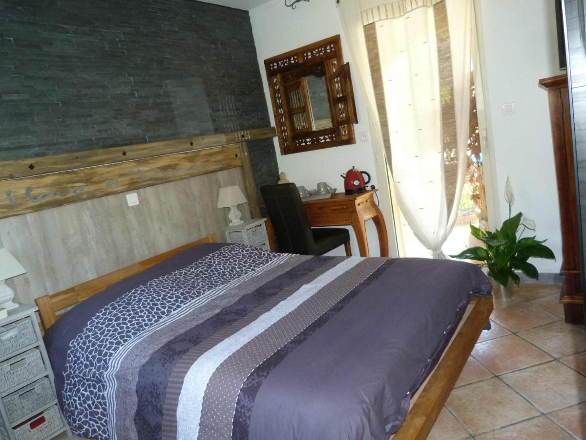 Les Bambous B&B Levens Exteriör bild