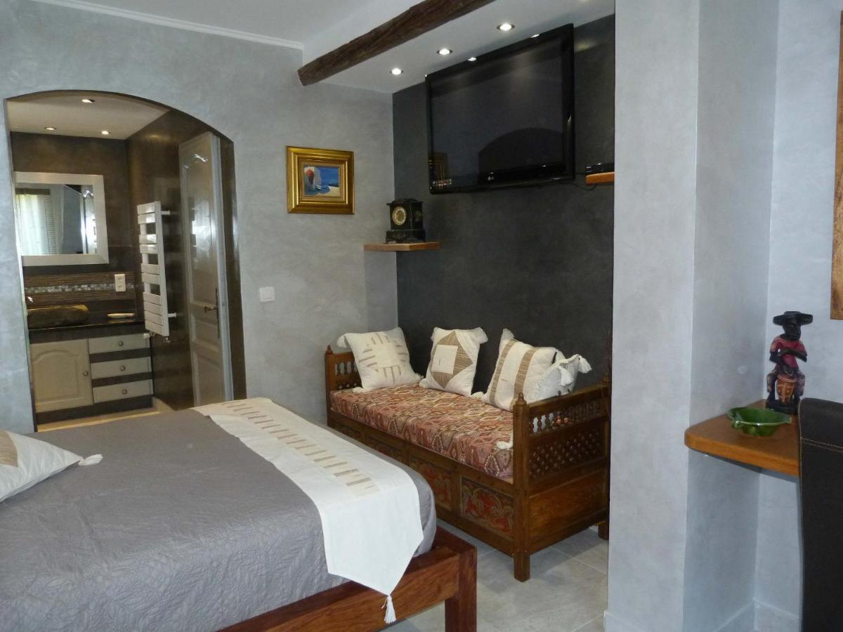 Les Bambous B&B Levens Exteriör bild
