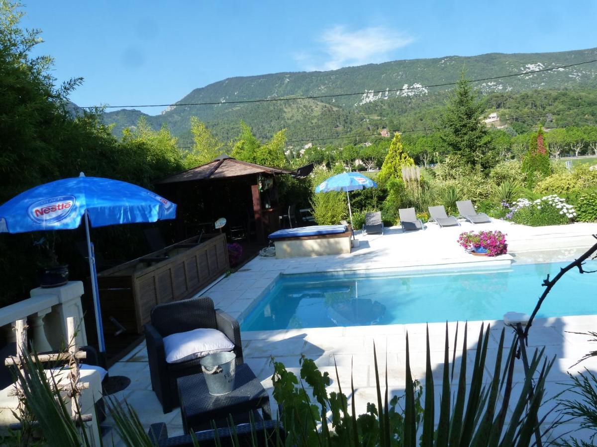 Les Bambous B&B Levens Exteriör bild