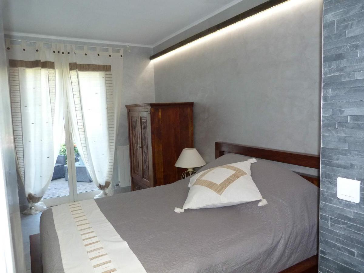 Les Bambous B&B Levens Exteriör bild